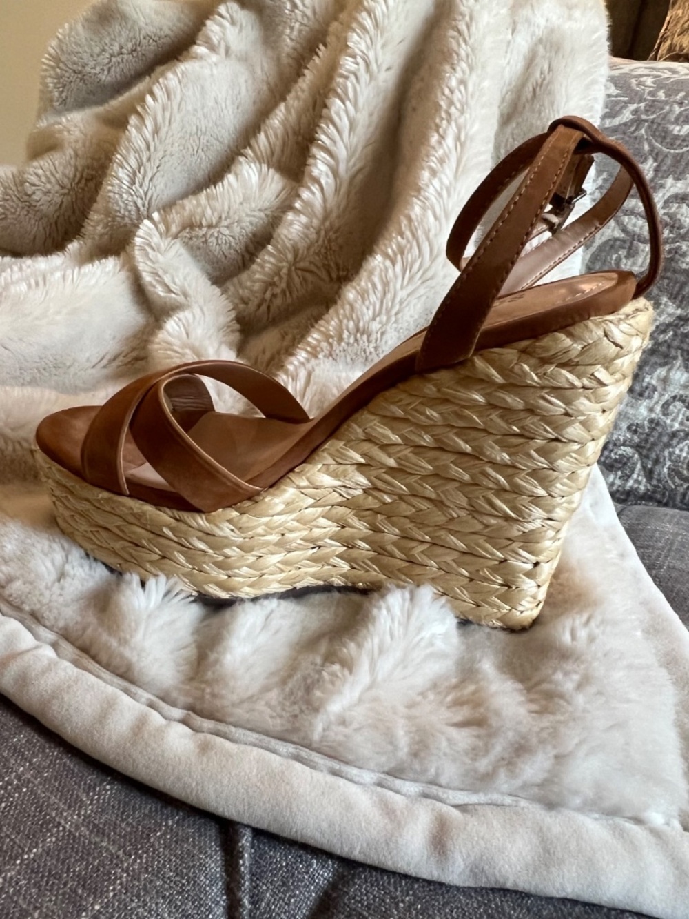 Platforms - Picture 8 of 11